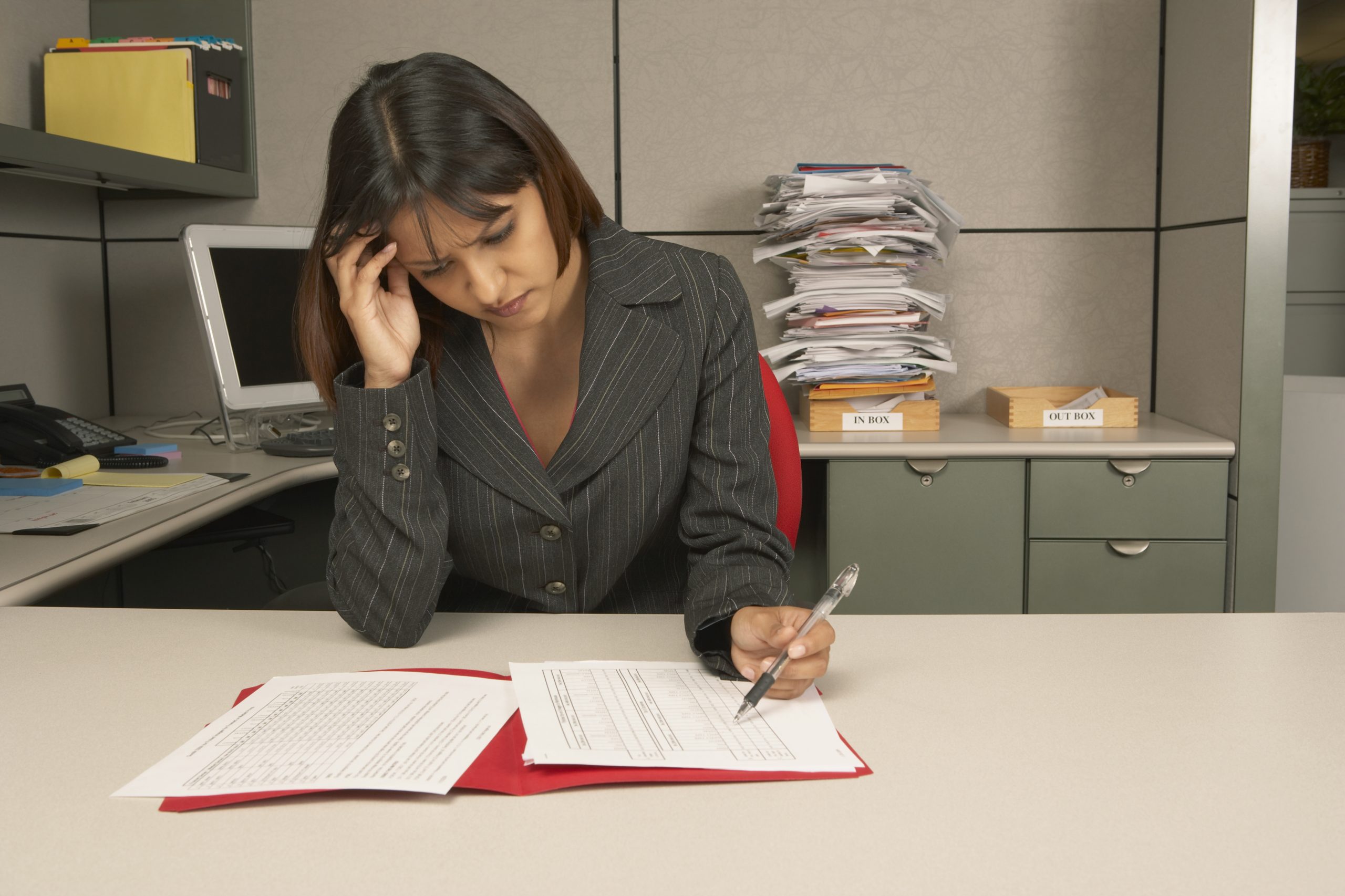 Woman deciding to take time off work because of a cancer diagnosis